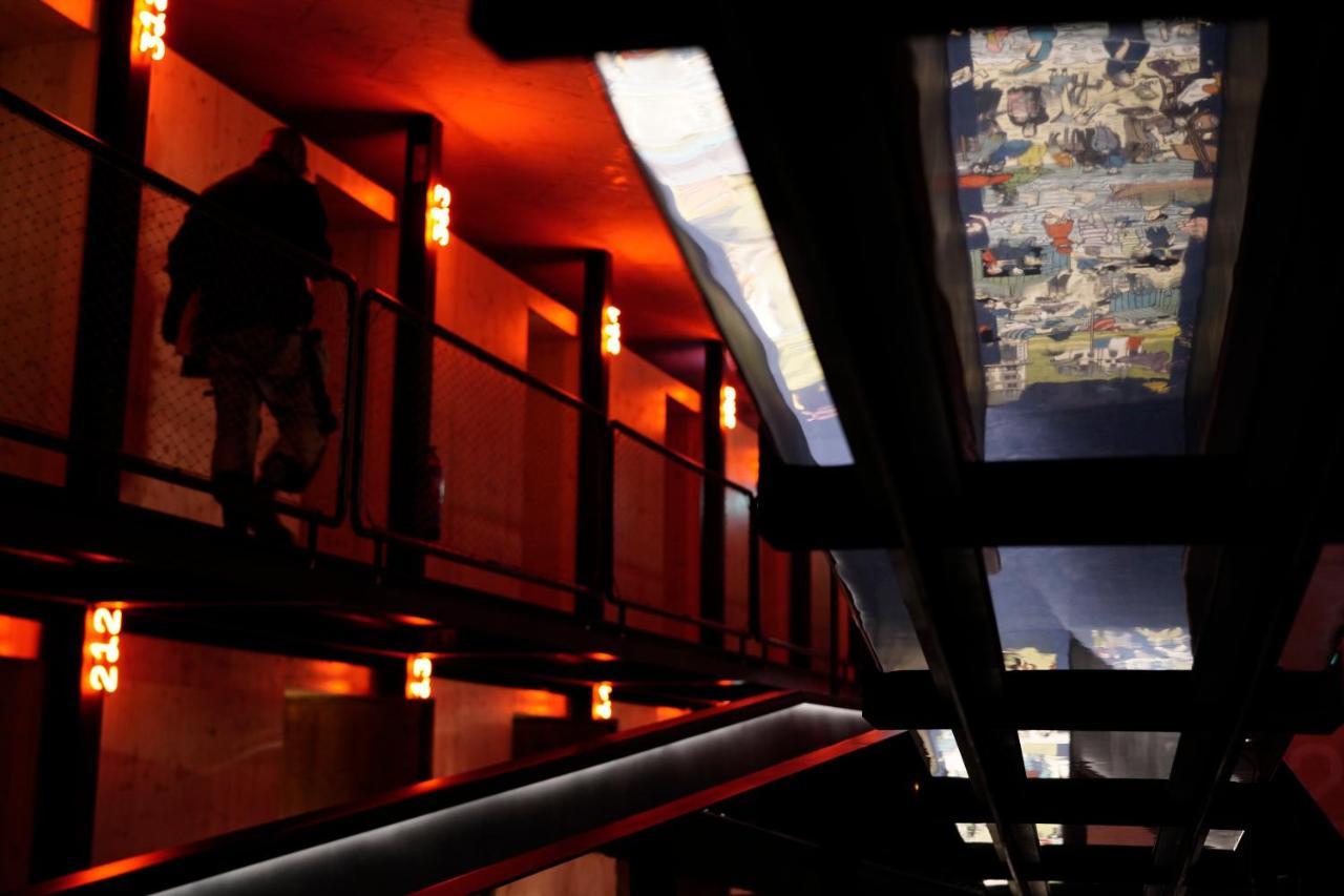 Zero Box Hotel